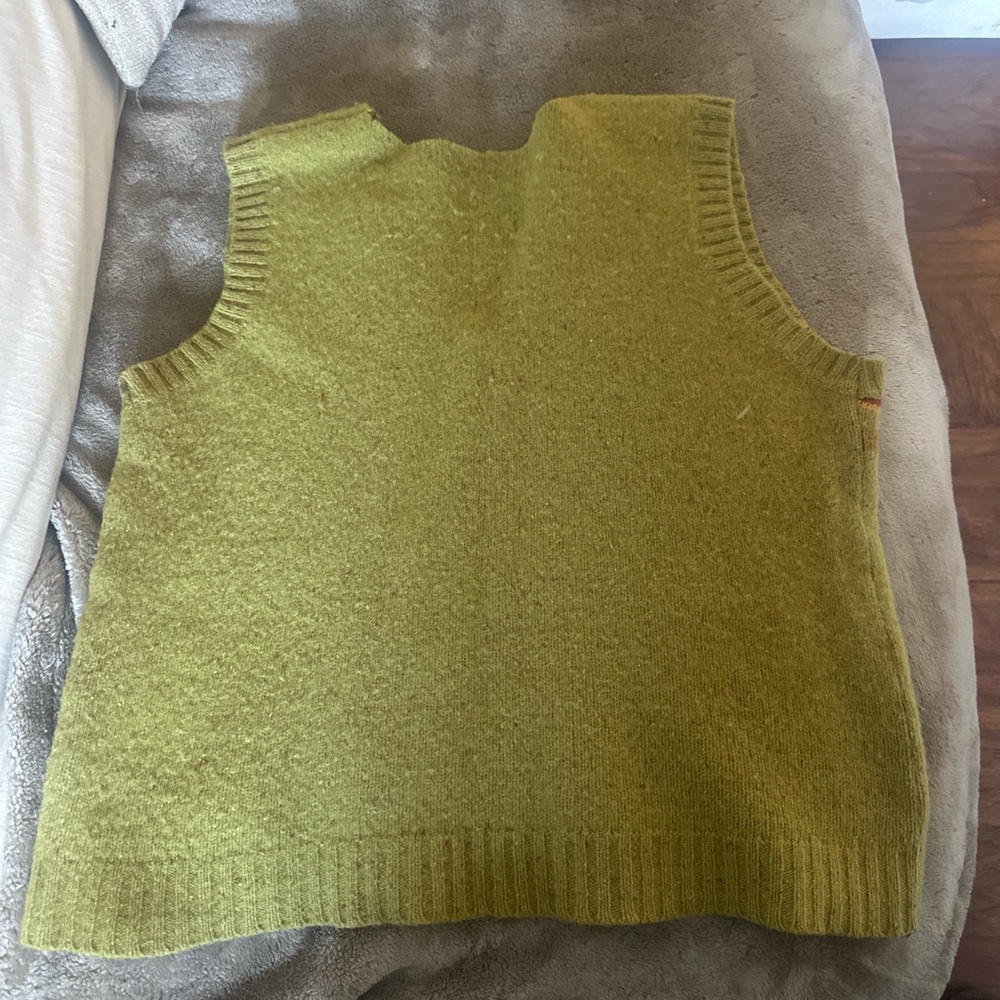 Green and red striped oversized sweater vest - Picture 4 of 6
